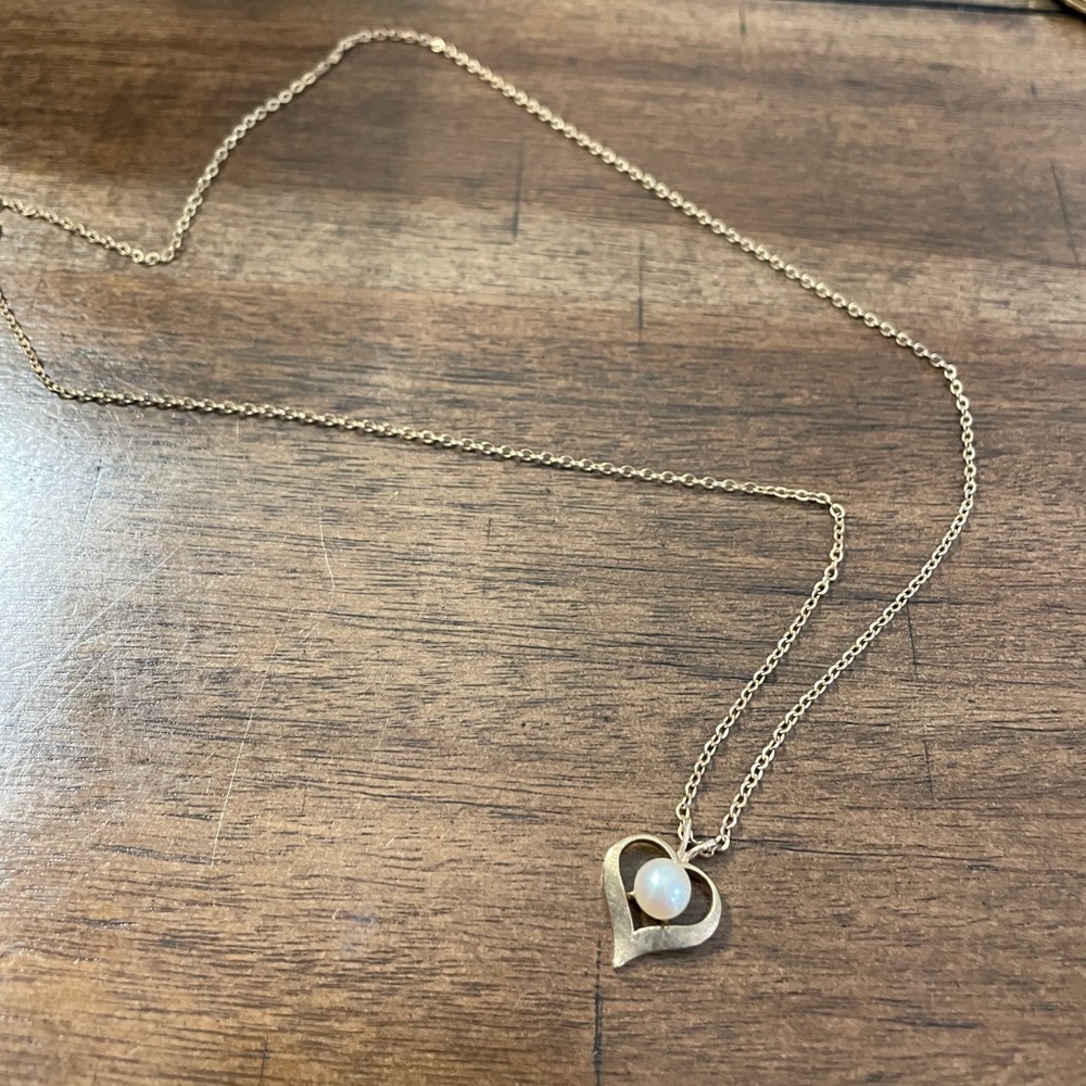 AUTHETIC freshwater pearl necklace and braclet- approved by appraisal- vintage